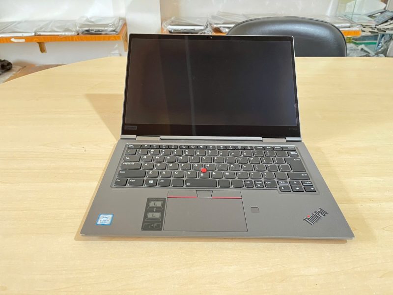 Lenovo Thinkpad X1 Yoga Gen 4 / LTE