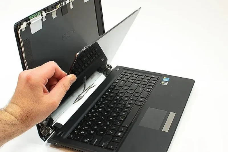 Sửa, thay màn hình laptop chính hãng trong 24 giờ